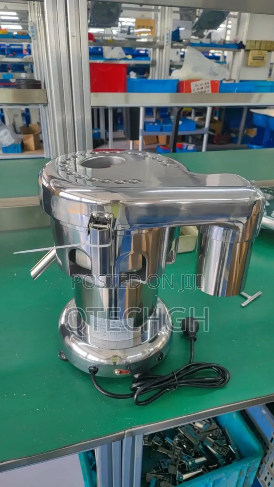 Commercial Grade A2000 Juicers Available