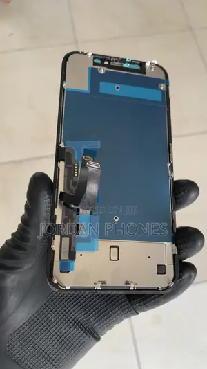 Apple iPhone 11 Icloud Screen