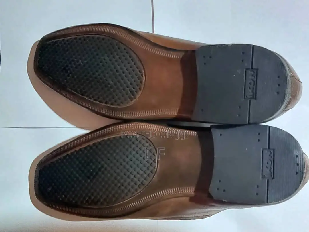 Classic Tan Shoes for Men