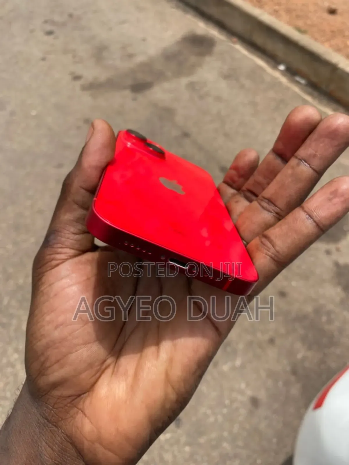 Apple iPhone 13 128 GB Red