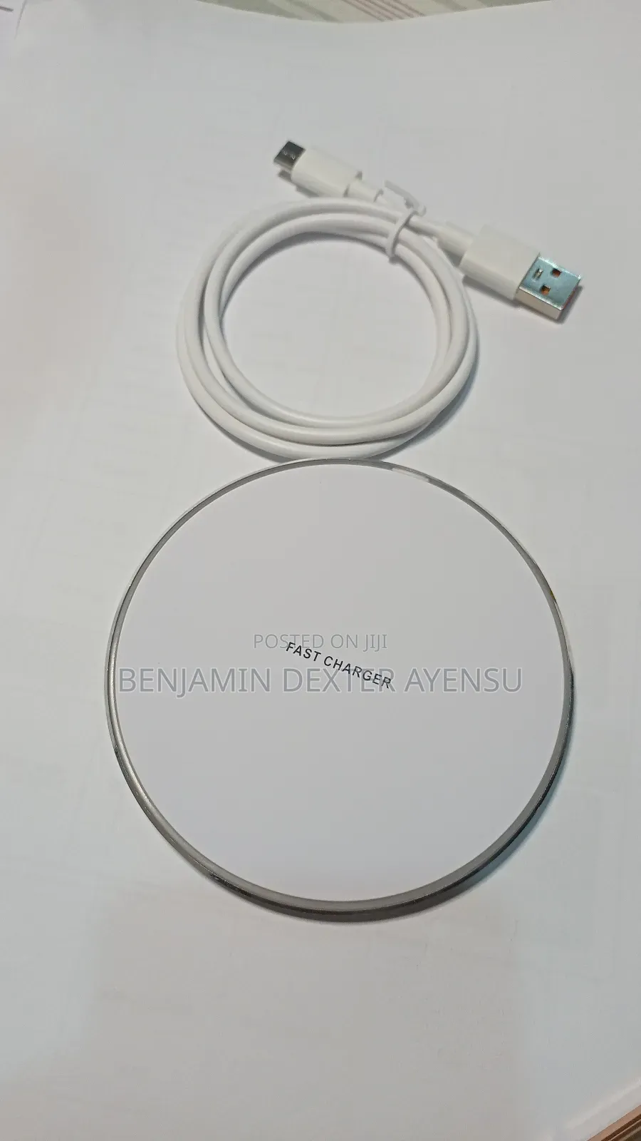 Magsafe Charger for iPhones, Wireless.