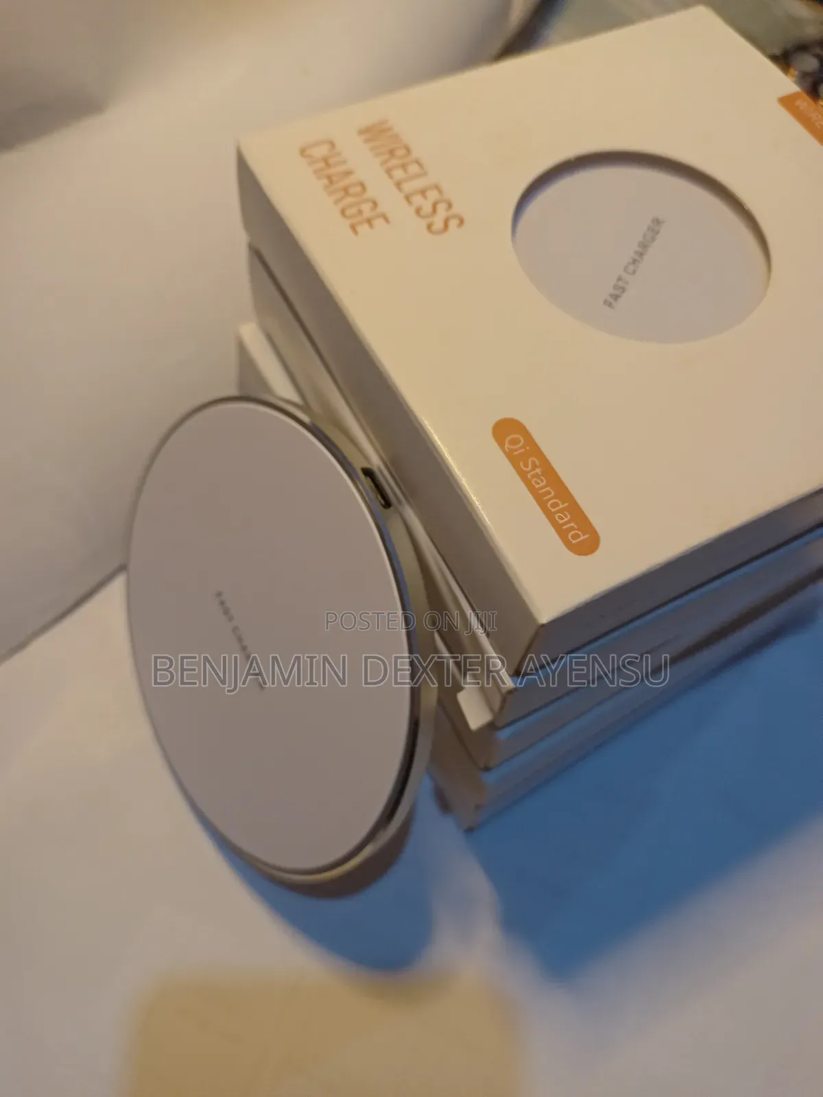Magsafe Charger for iPhones, Wireless.