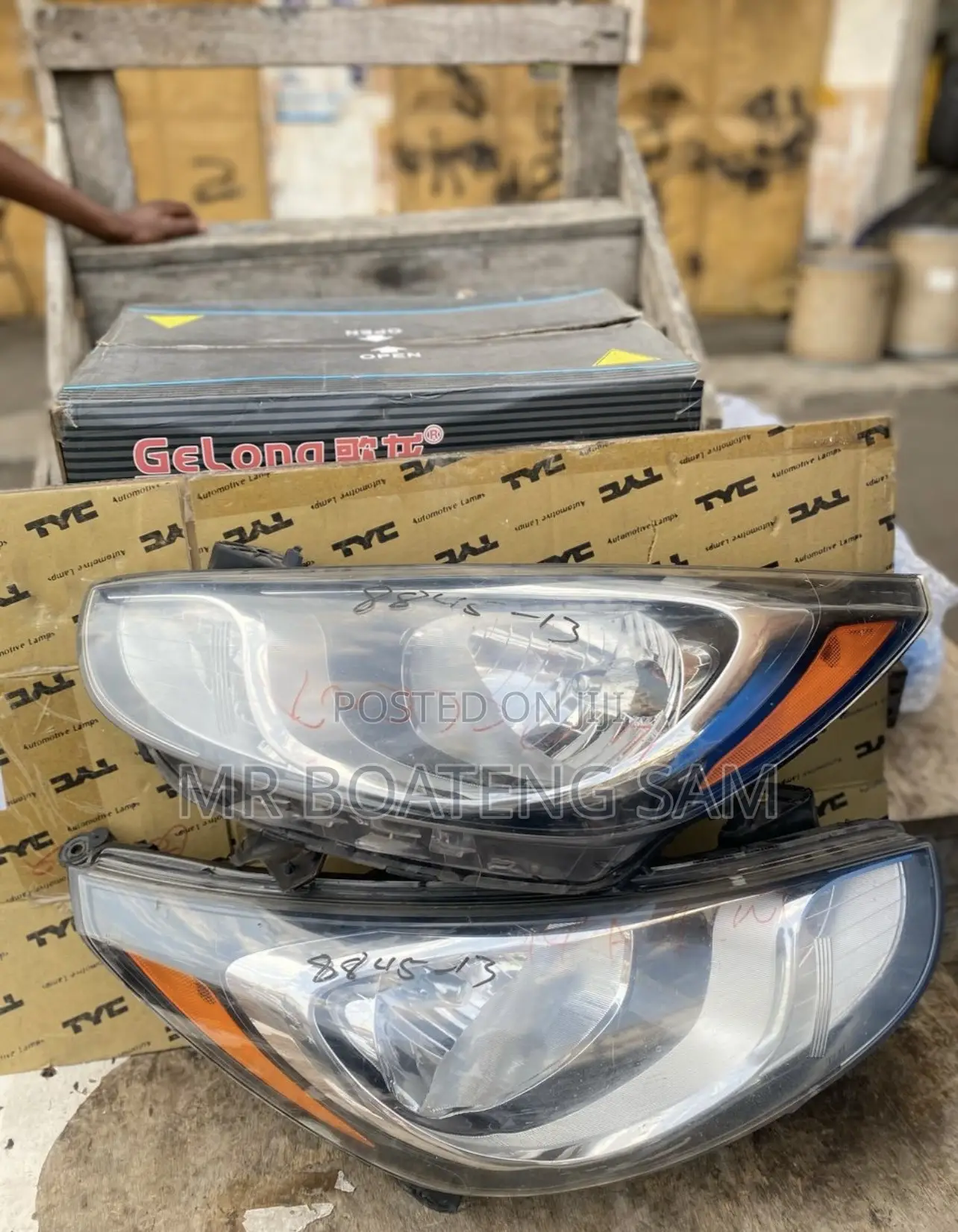 Hyundai Accent 2012-2014 Headlight