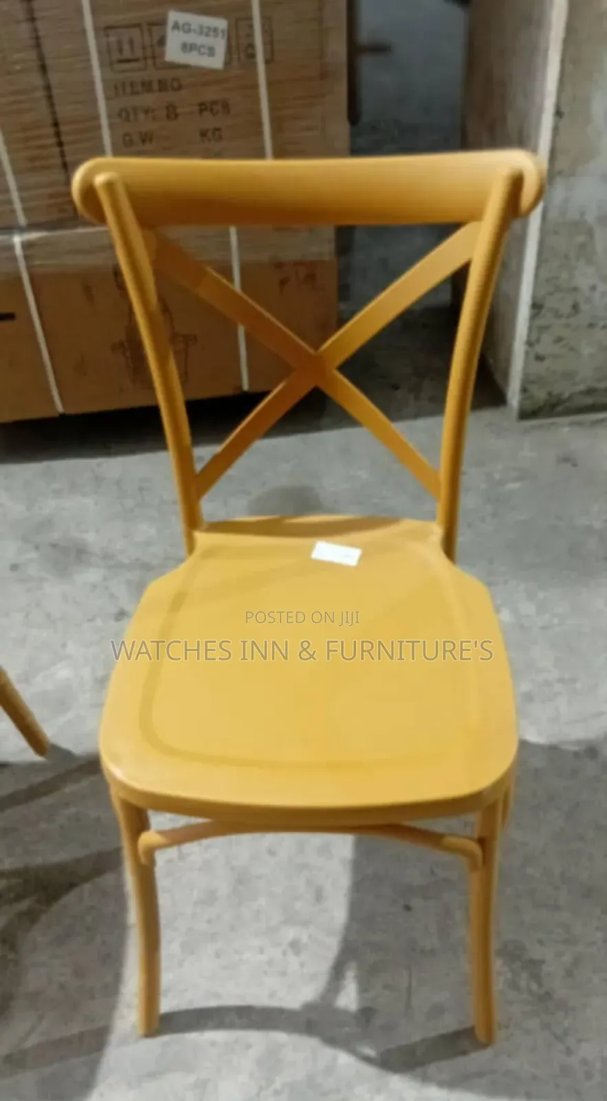 Cross Bar Event / Chivari Chair