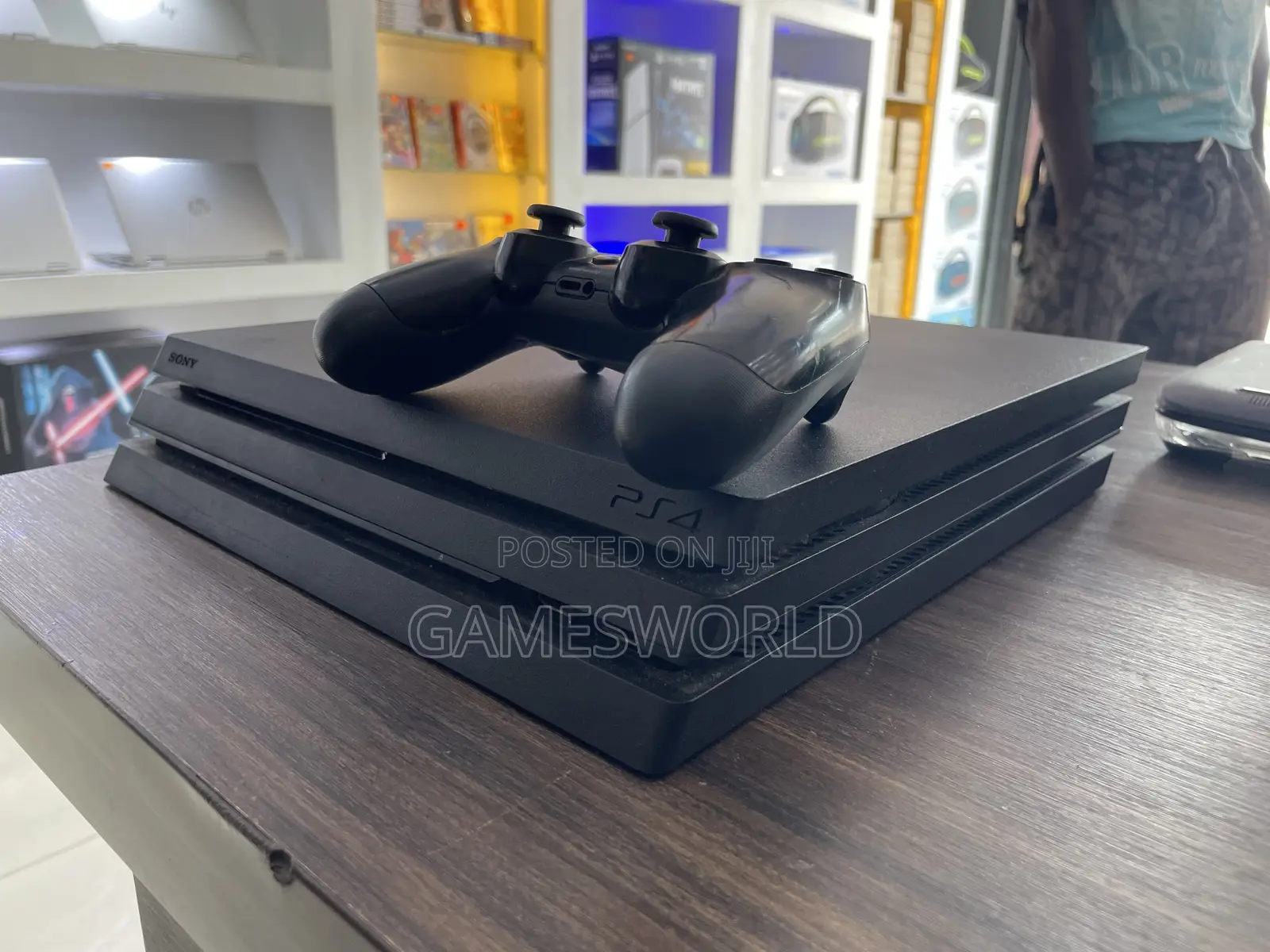 Ps4 Pro 1tb HDD | Jailbroken | With 14 Games | One Controller | Uk