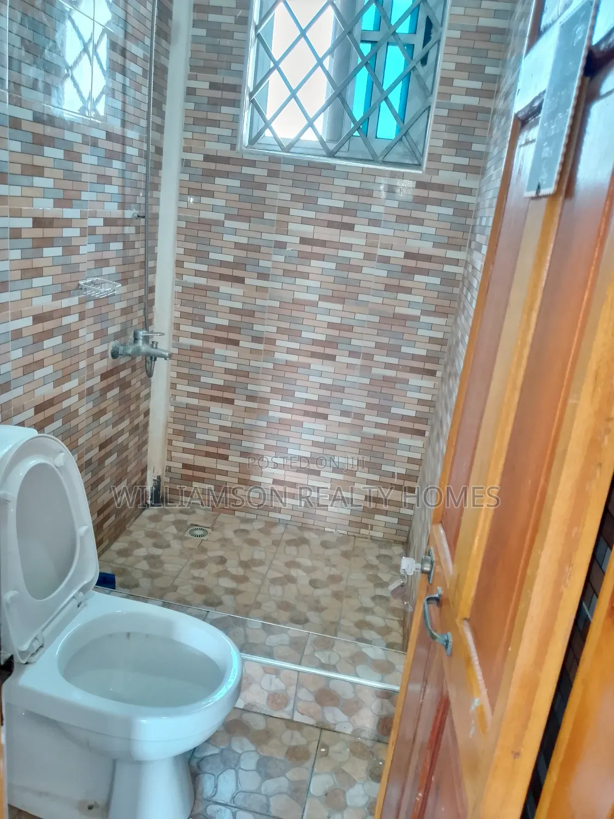 1bdrm Apartment in Hfc Estate Area, Spintex for rent