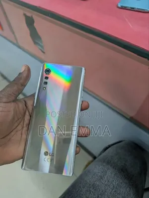 LG Velvet 128 GB Silver