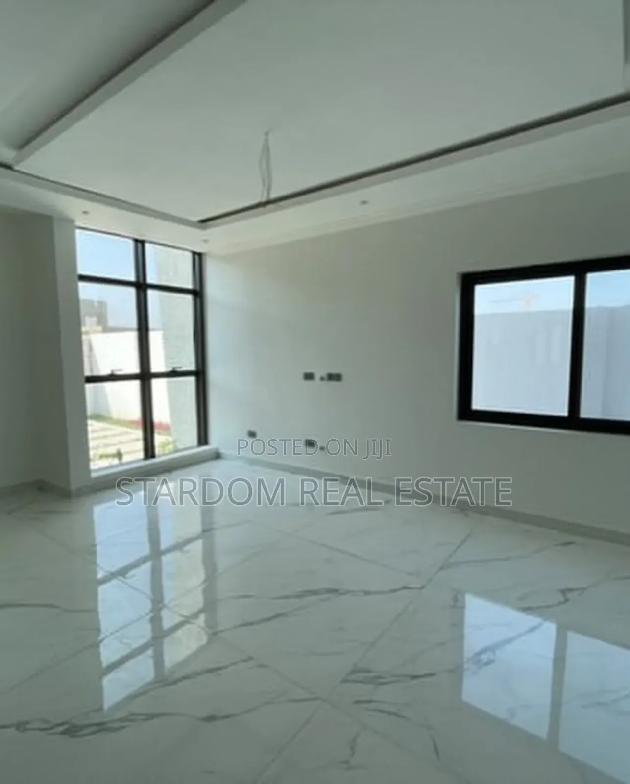 4bdrm Duplex in East Airport Area, Spintex for sale