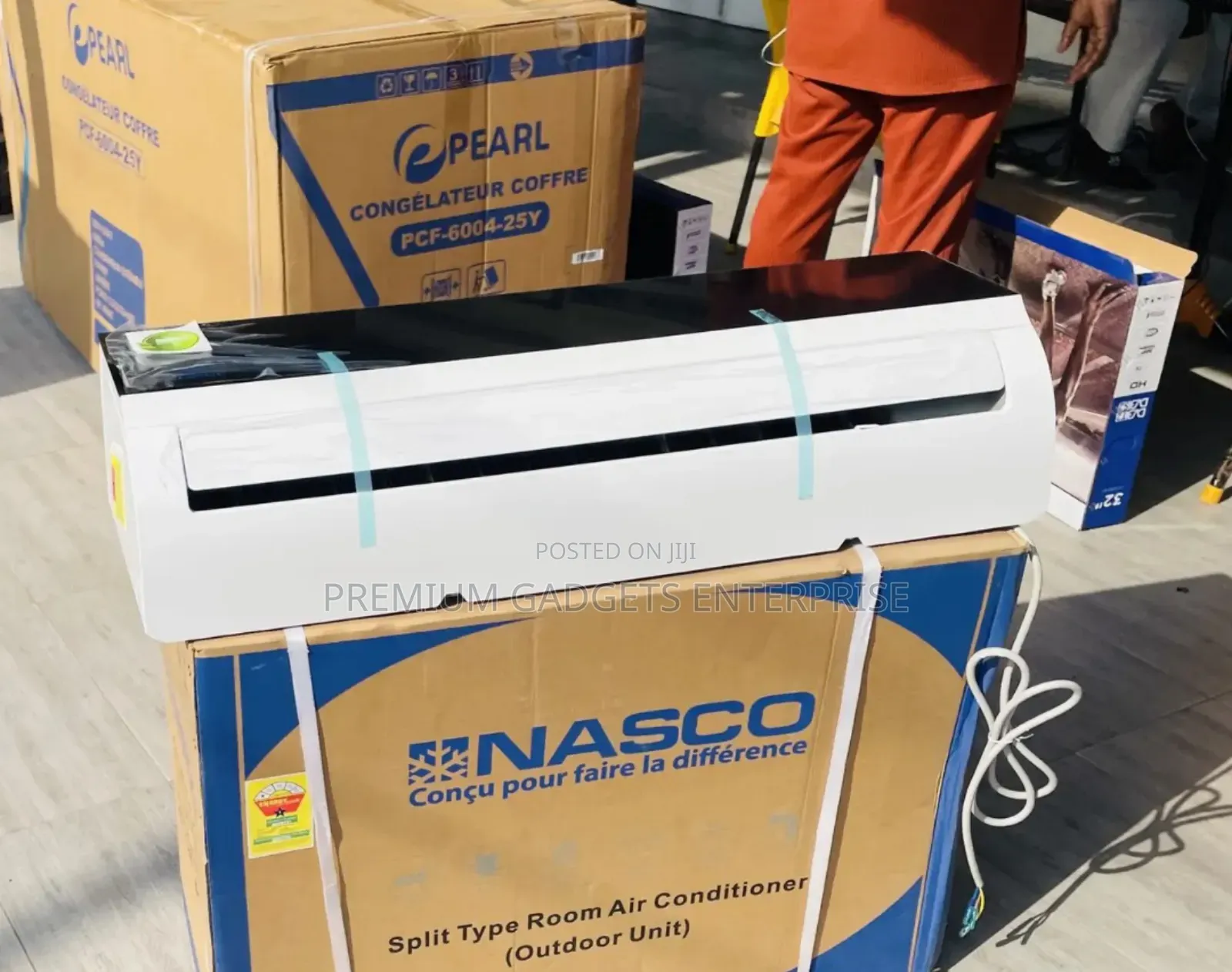 Nasco Black Mirror Design 1.5hp R410 Air Conditioner