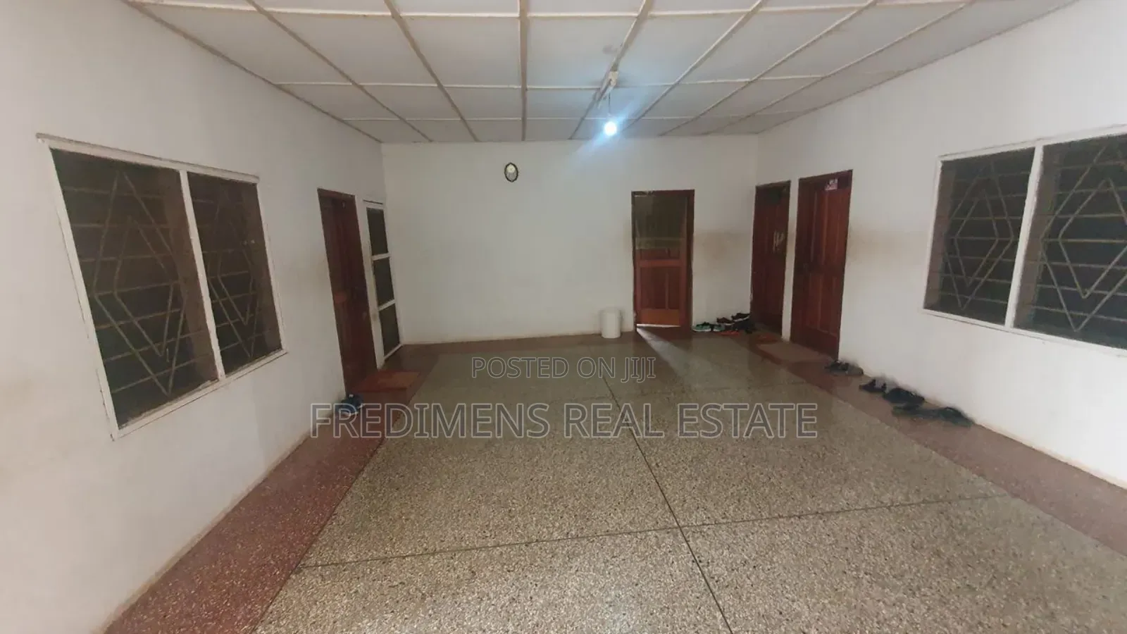 5bdrm House in Fredimens Real, Kumasi Metropolitan for sale