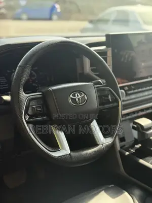 Toyota Tundra Platinum 2022 Gray