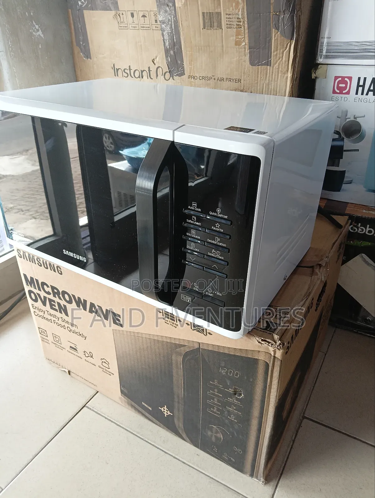 Samsung White Digital Microwave - Uk