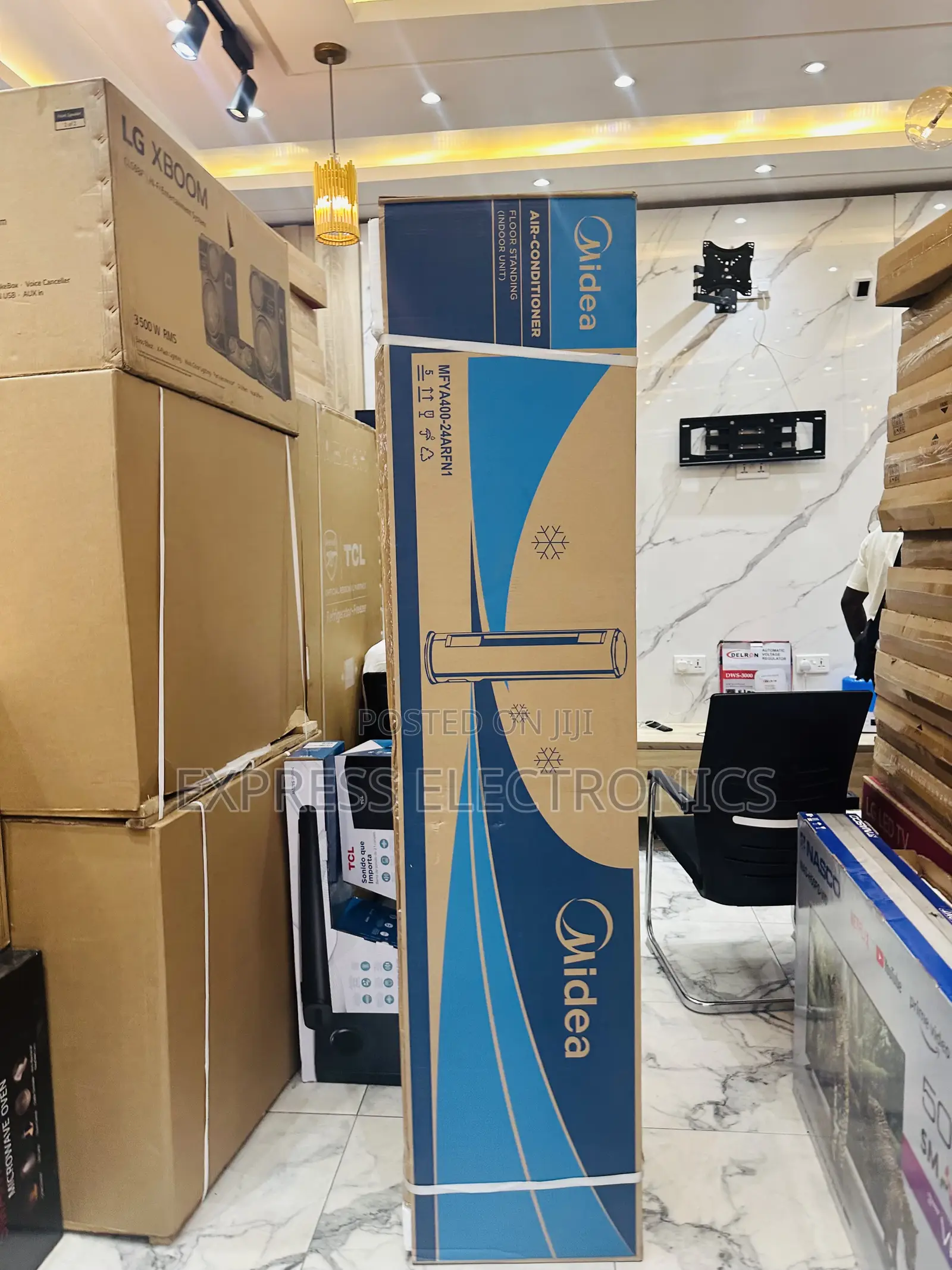 Built in Lonizer Split Floor Rounded Ac Midea 2.5hp