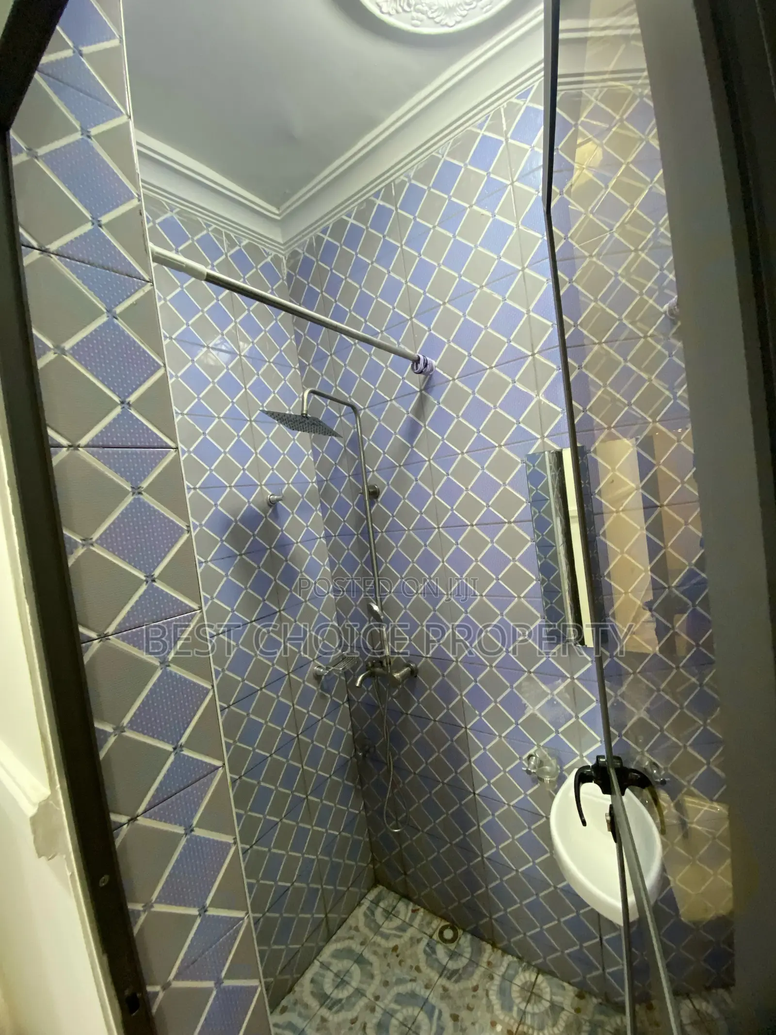 1bdrm Apartment in Adenta Frafraha for rent