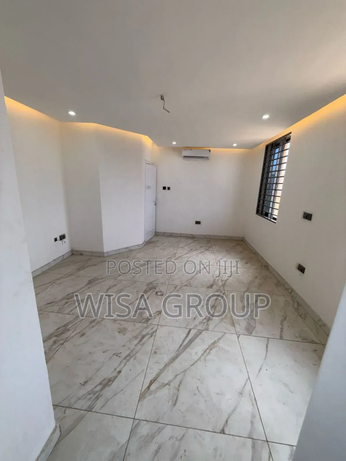 5bdrm Duplex in Wisa Group, Accra Metropolitan for sale