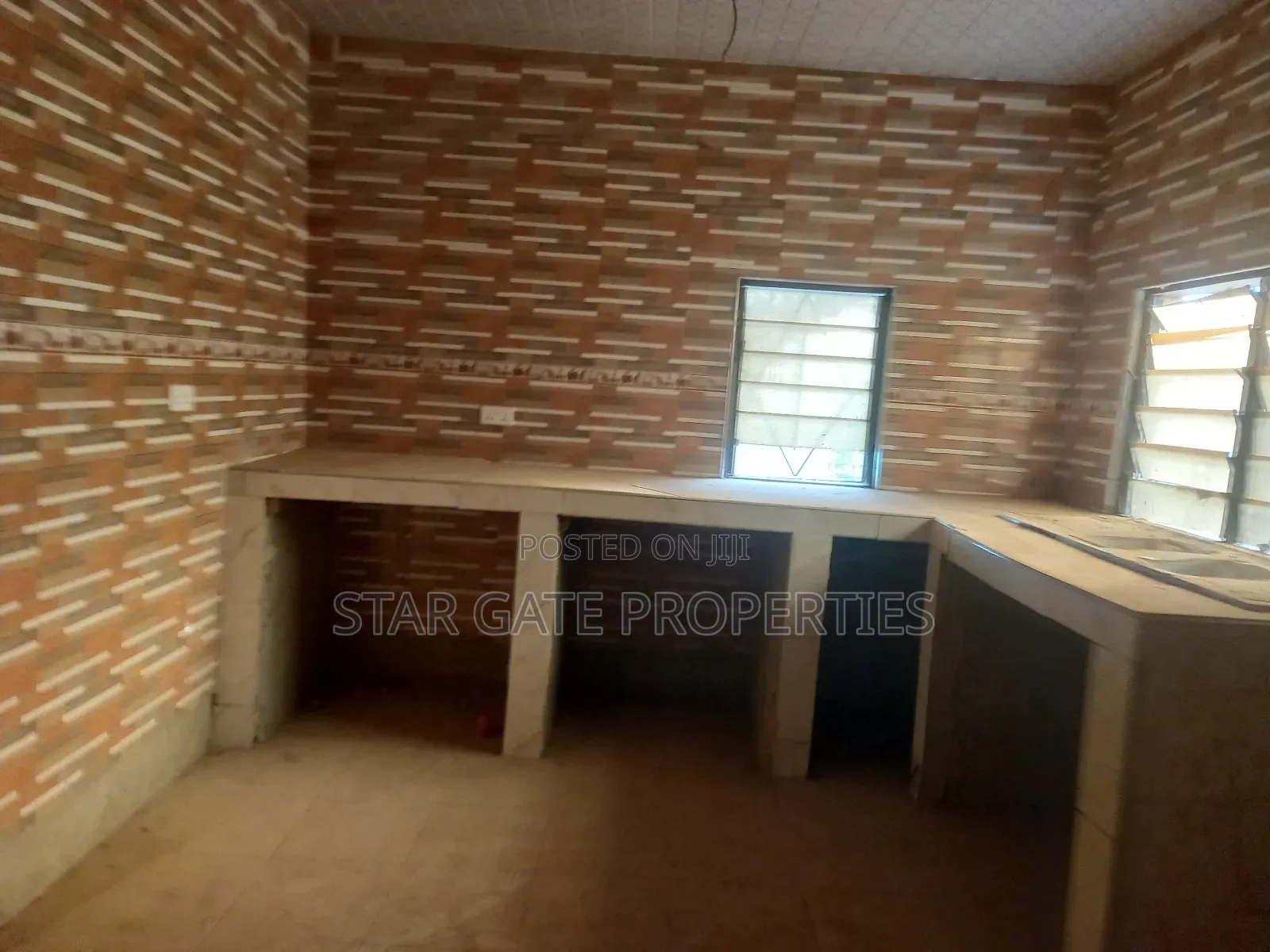 4bdrm House in Sewua Hospital, Kumasi Metropolitan for sale