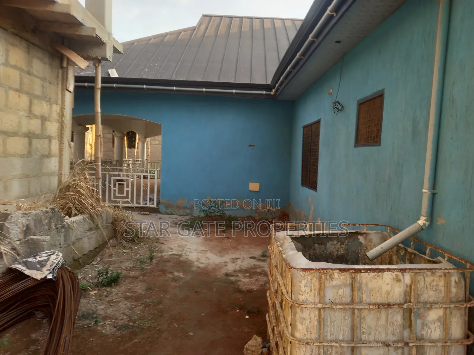 4bdrm House in Sewua Hospital, Kumasi Metropolitan for sale