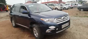 Toyota Highlander 2012 Blue