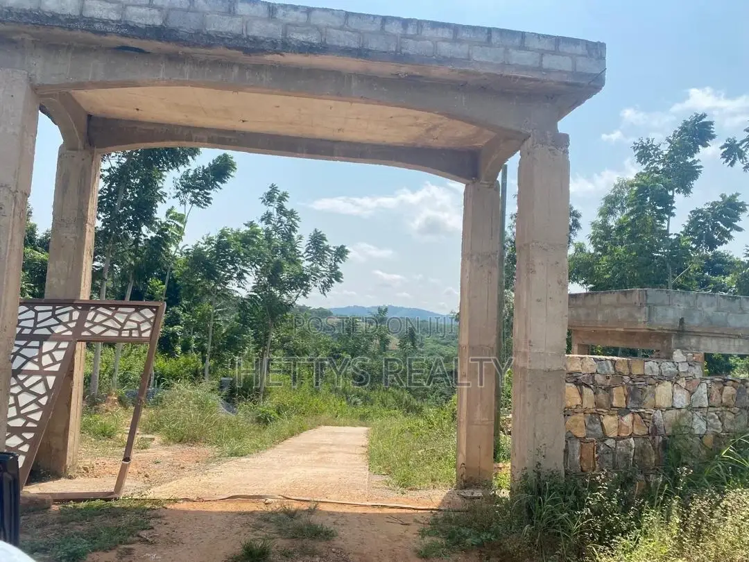 25 Acres Land for Sale Behind the Mampong Research Institute