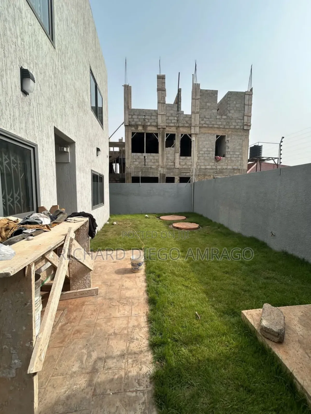 4bdrm Townhouse/Terrace in Oyarifa Mall Area for sale