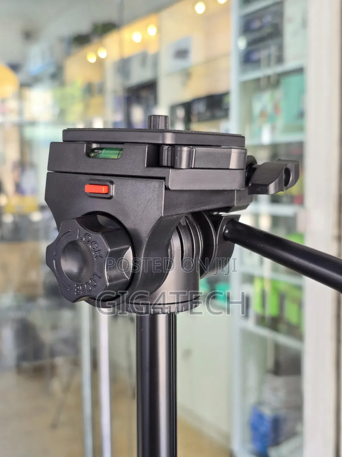 Phone and Camera Tripod 680t 180cm
