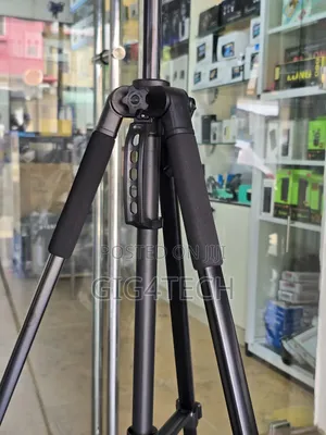 Phone and Camera Tripod 3670t 168cm