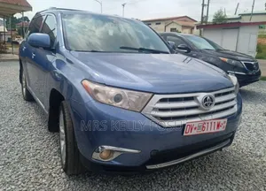 Toyota Highlander 2013 Blue