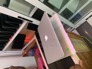 Laptop Apple MacBook 2013 8GB Intel Core I5 SSD 128GB