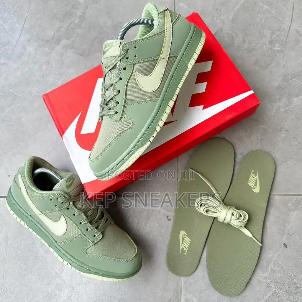 Nike Dunk Low "Oil Green”