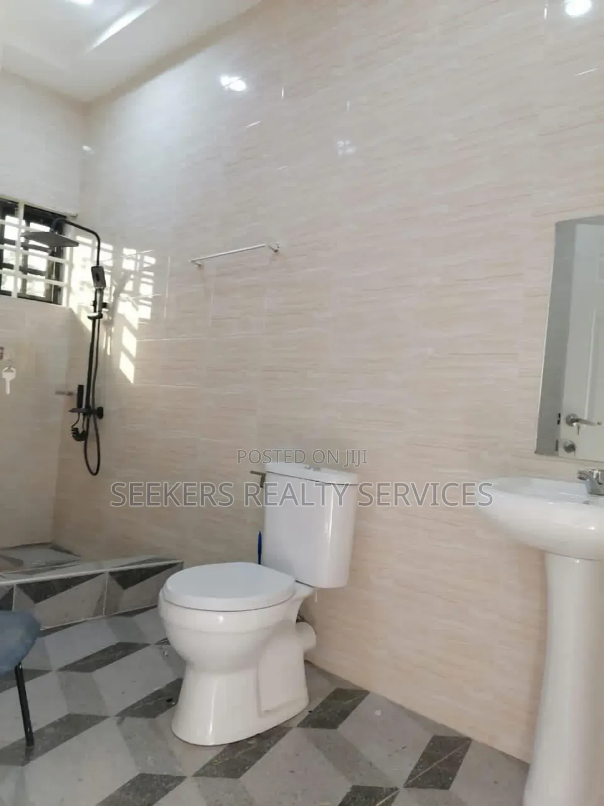 4bdrm House in Seekers Realty, Amasaman for sale