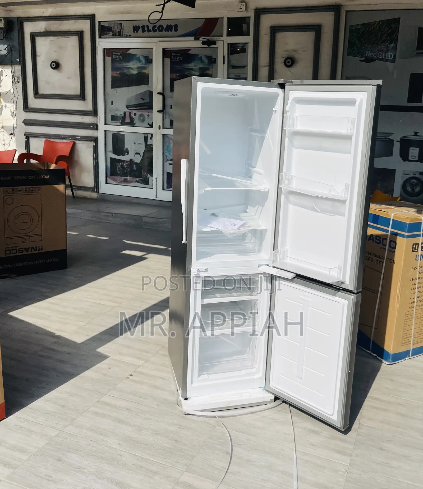 Manual Defrost Nasco Nasd2-23-Sk Bottom Freezer Fridge.