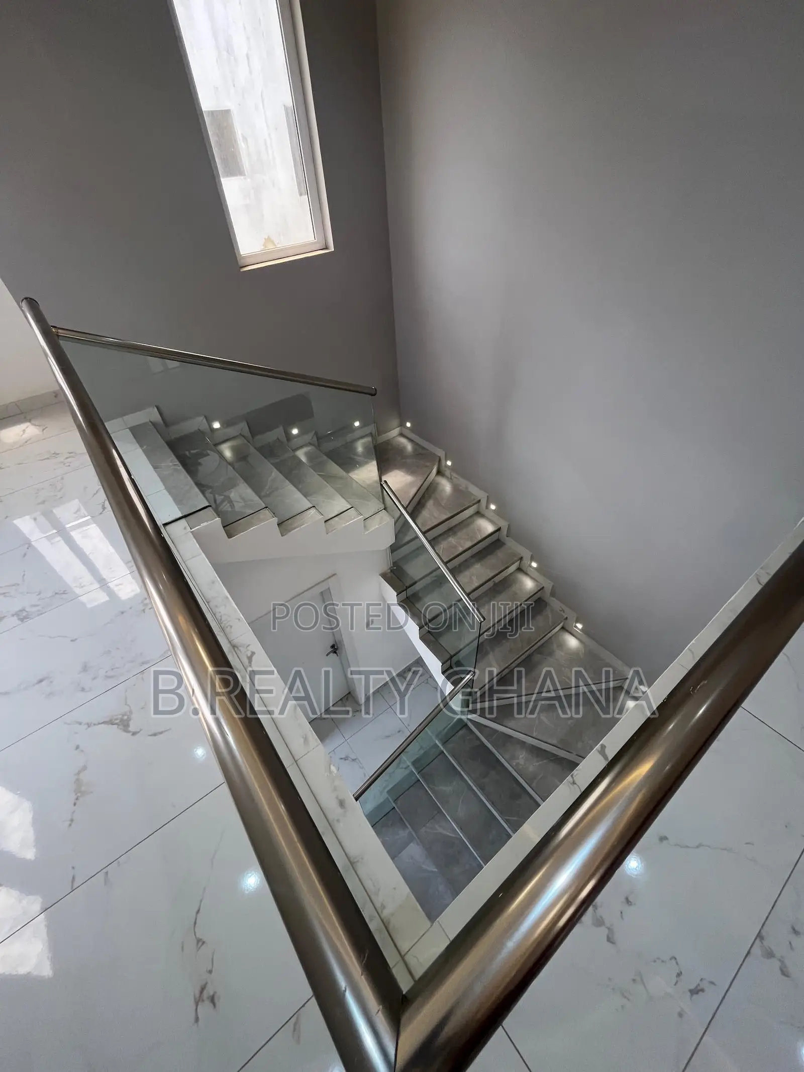 4bdrm Townhouse/Terrace in Spintex for sale
