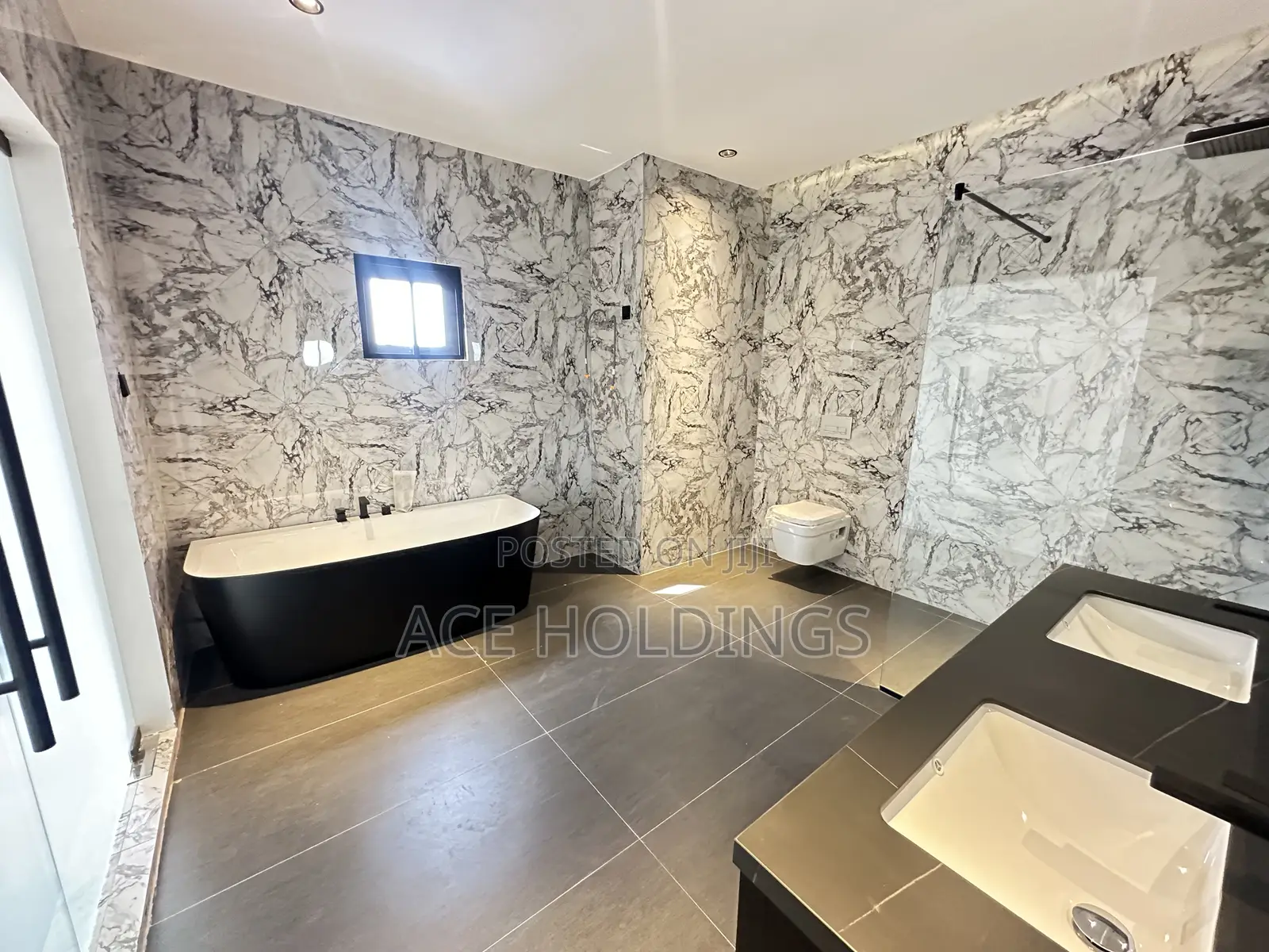 4bdrm House in School Junction, Ashaley Botwe for sale