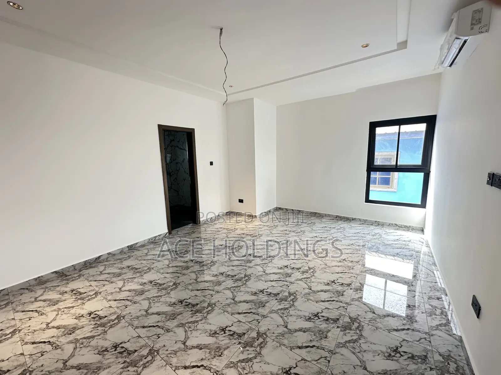 4bdrm House in School Junction, Ashaley Botwe for sale