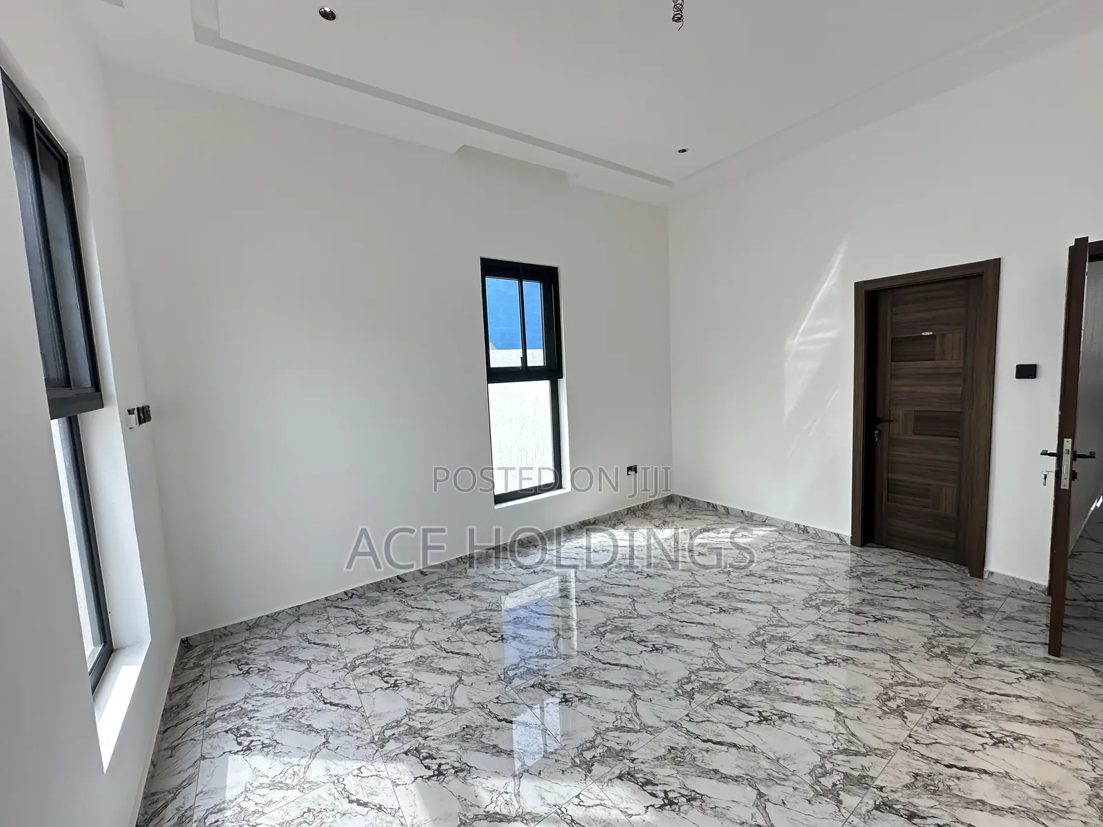 4bdrm House in School Junction, Ashaley Botwe for sale