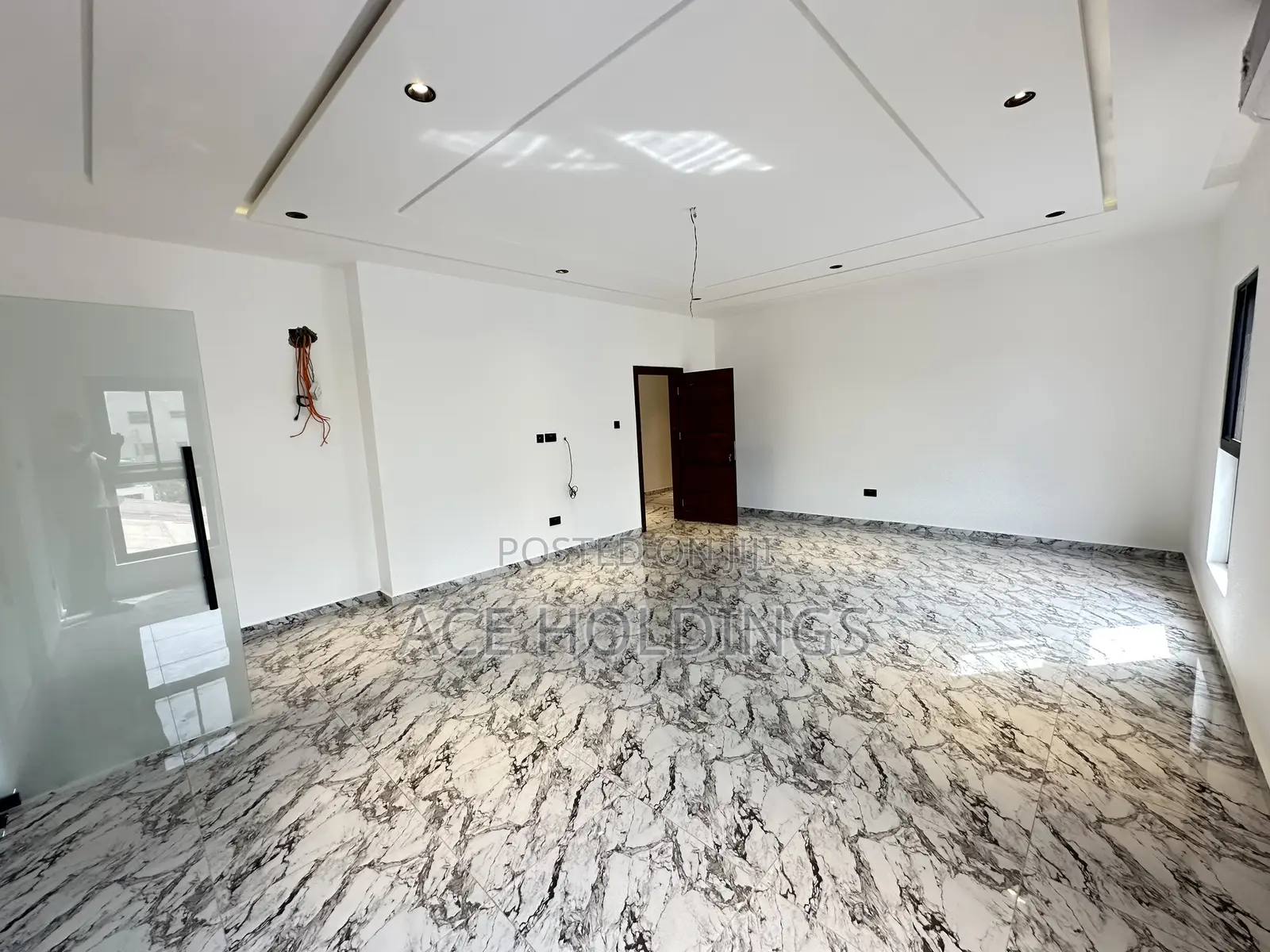 4bdrm House in School Junction, Ashaley Botwe for sale