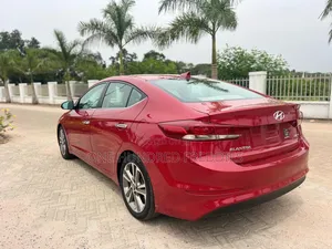 Hyundai Elantra 2017 Red