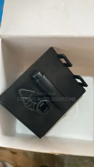 Engine Adjustment Element Hatch Lock For Mercedes