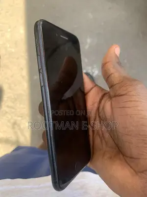 Apple iPhone 7 32 GB Black