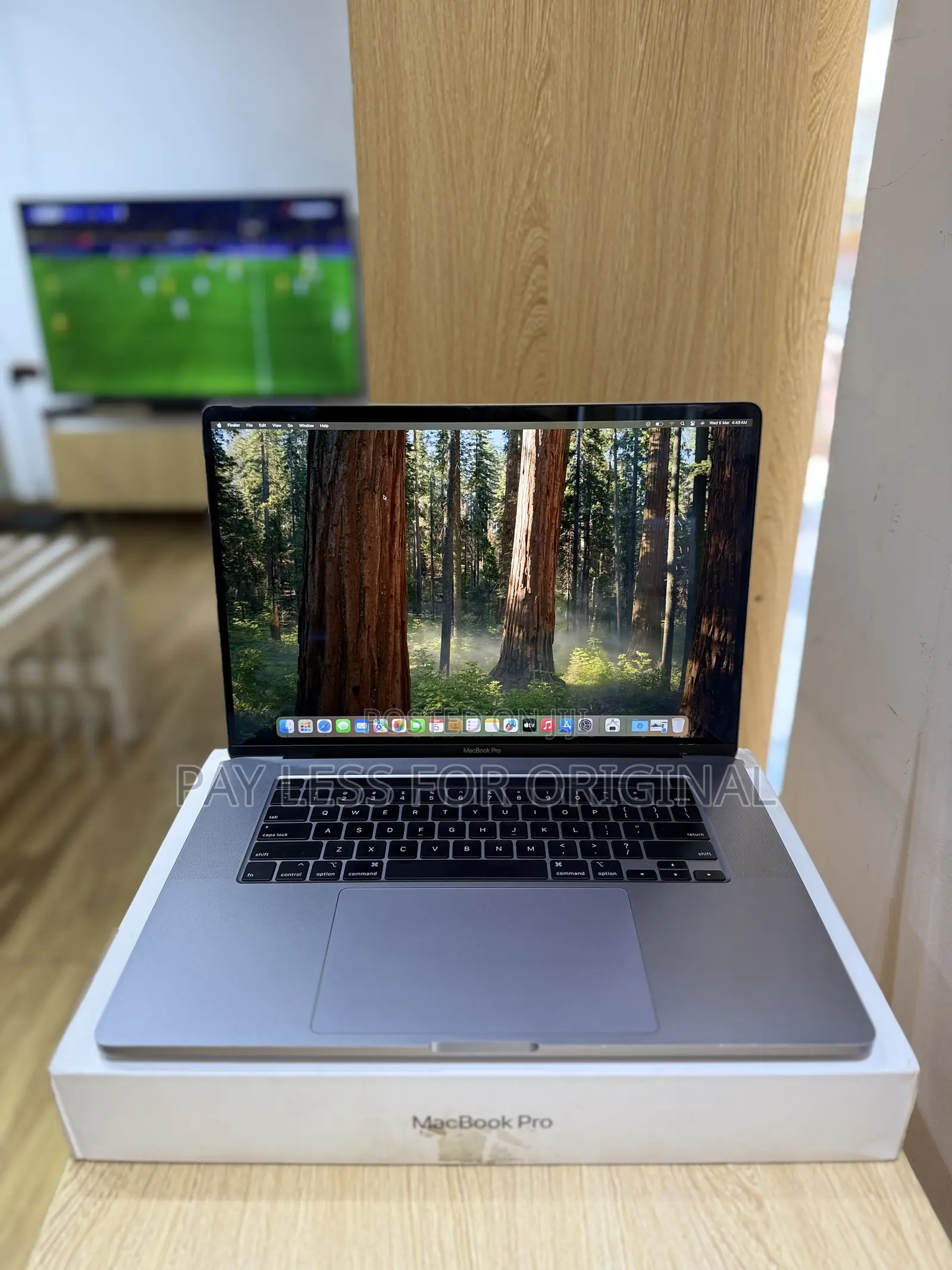 Laptop Apple MacBook Pro 2018 16GB Intel Core I9 SSD 512GB