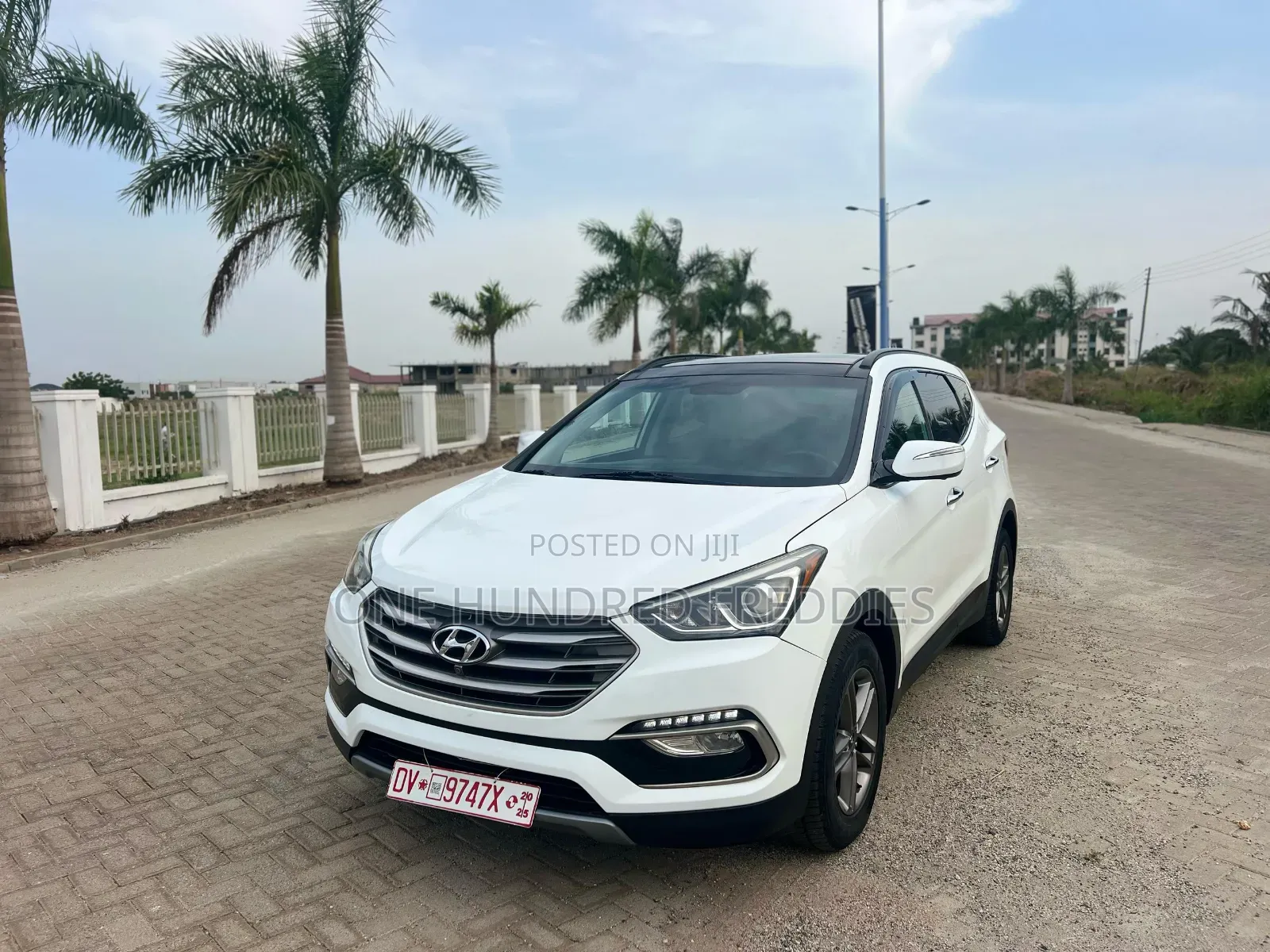 Hyundai Santa Fe Limited AWD 2017 White