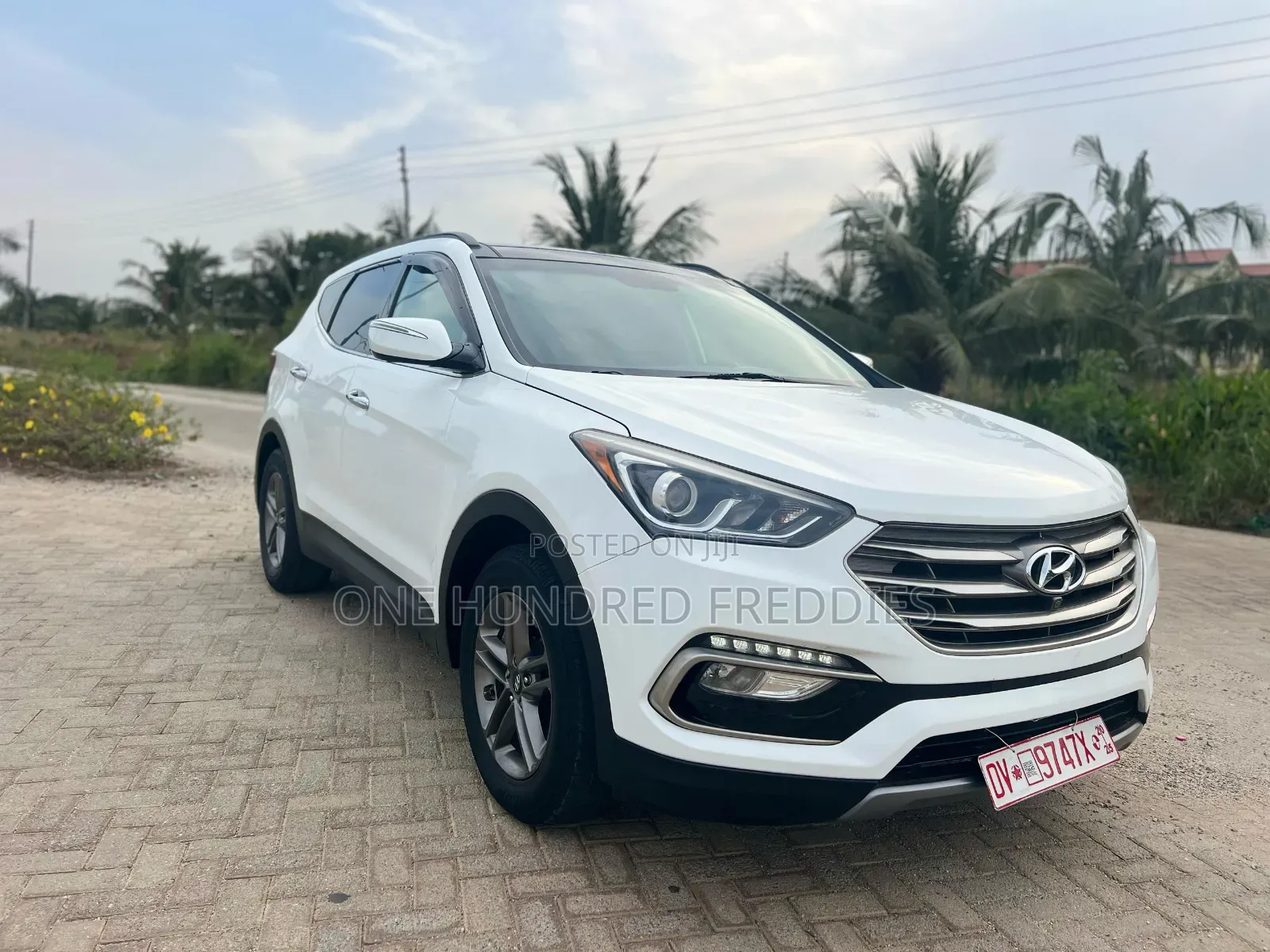 Hyundai Santa Fe Limited AWD 2017 White