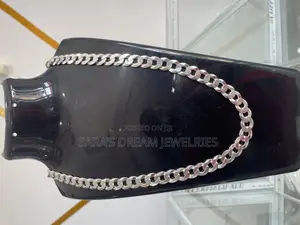 Photo - Curb Solid 925sliver Chain