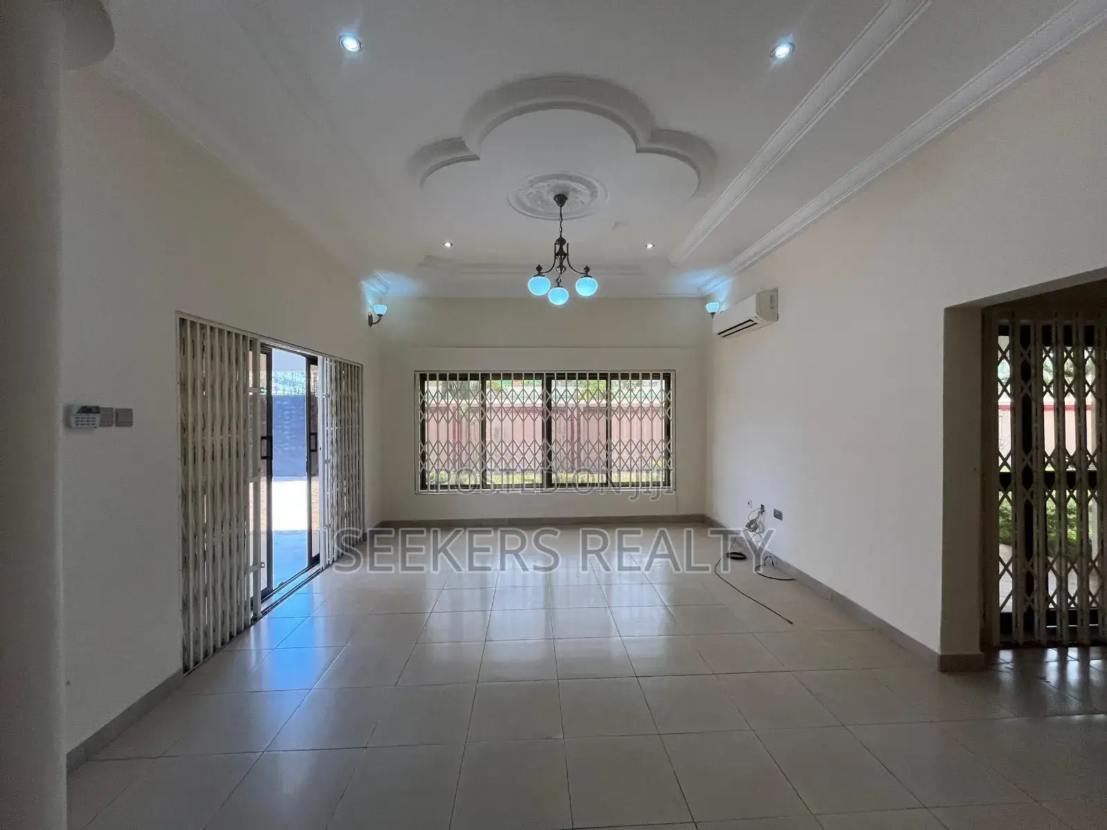 3bdrm House in Seekers Realty, Adjiriganor for rent