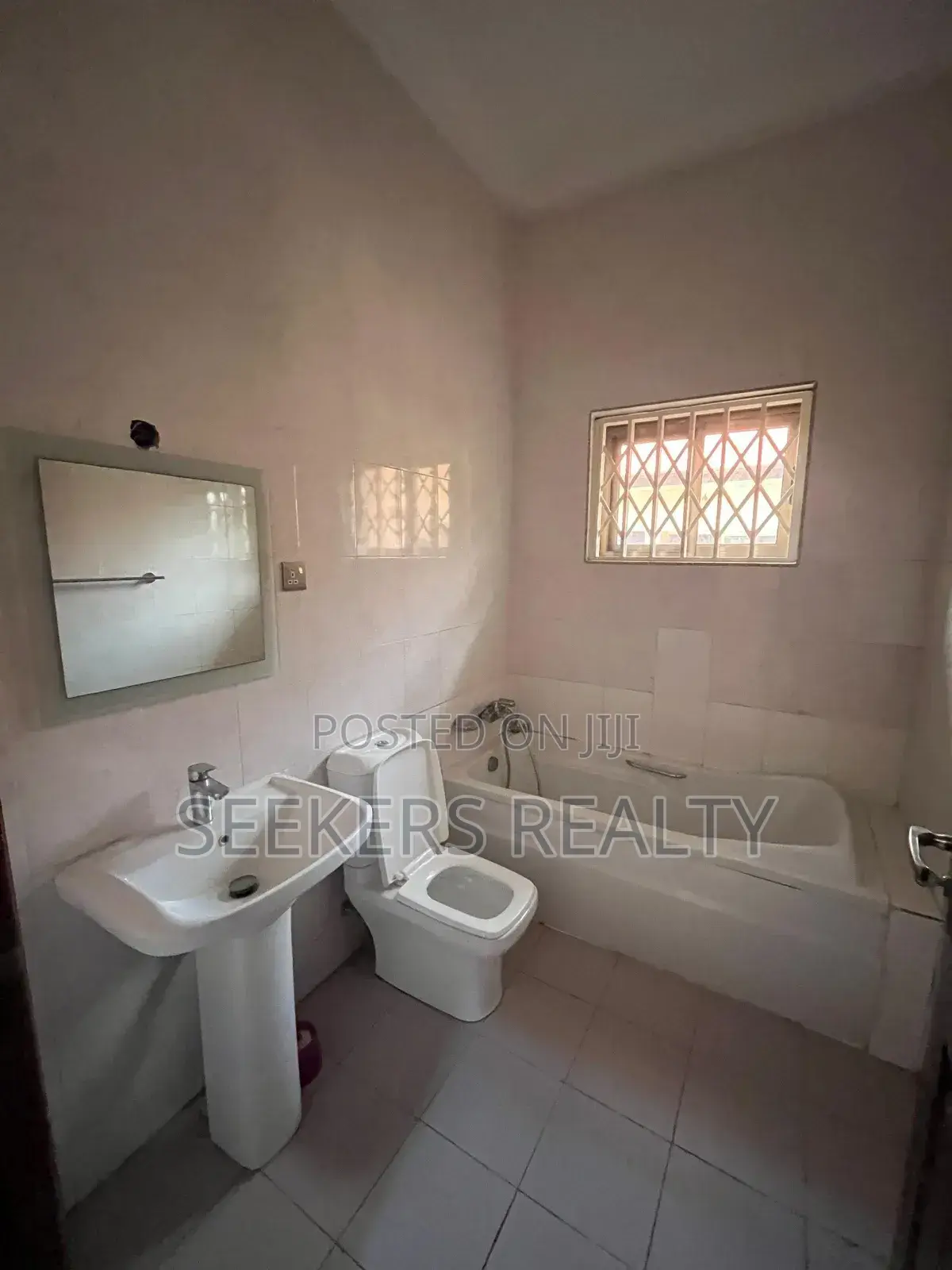 3bdrm House in Seekers Realty, Adjiriganor for rent
