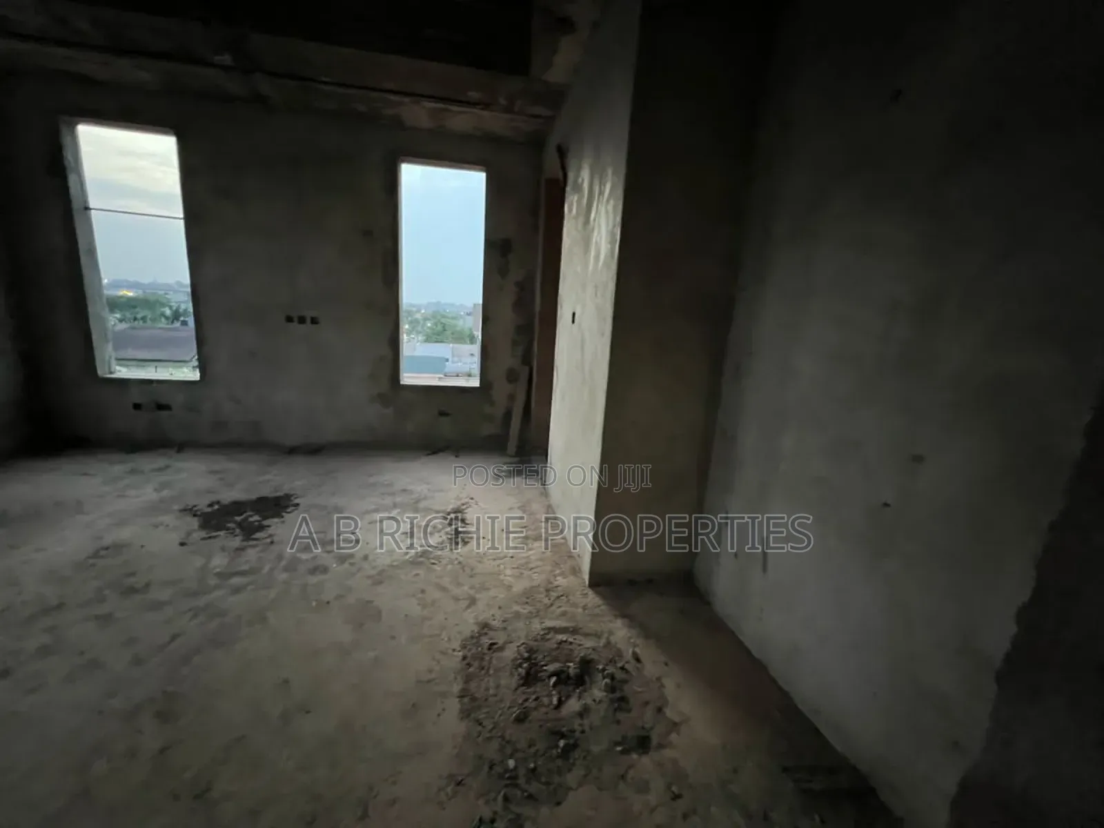 6bdrm Mansion in Ab Richie Properties, West Legon for sale