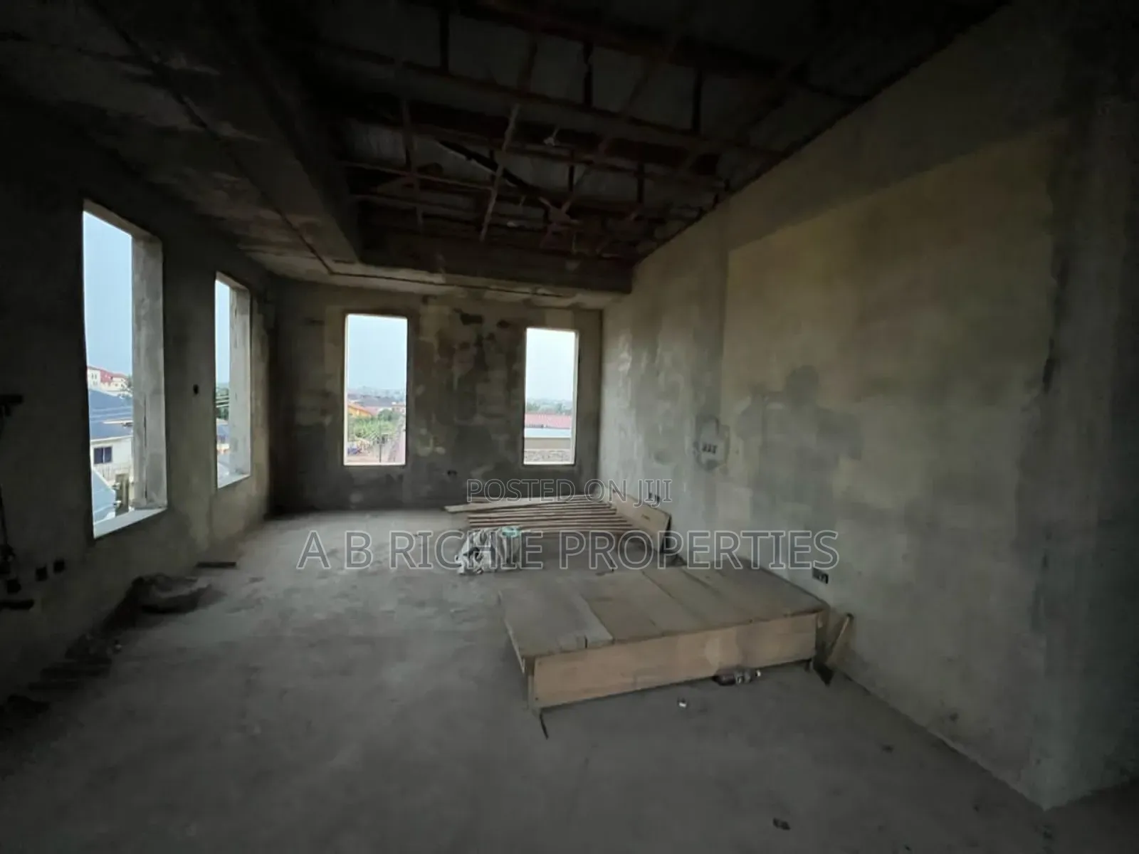 6bdrm Mansion in Ab Richie Properties, West Legon for sale