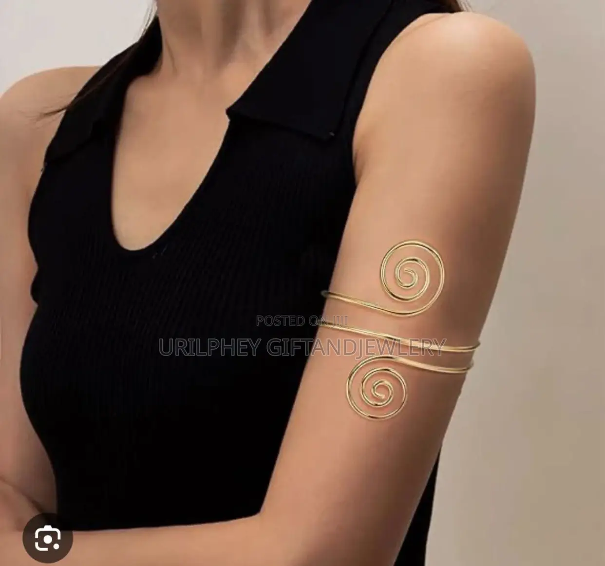 Ladies Armlet