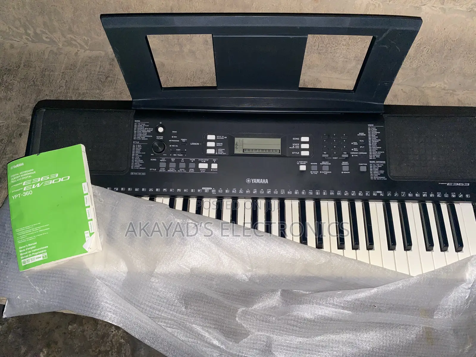 Yamaha PSR E363 Piano Keyboard Going for GHS 3500