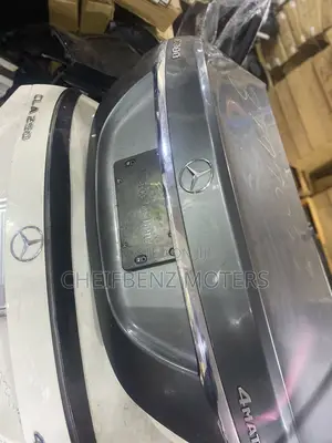 Mercedes Benz C300 2016-2019 Boot Available